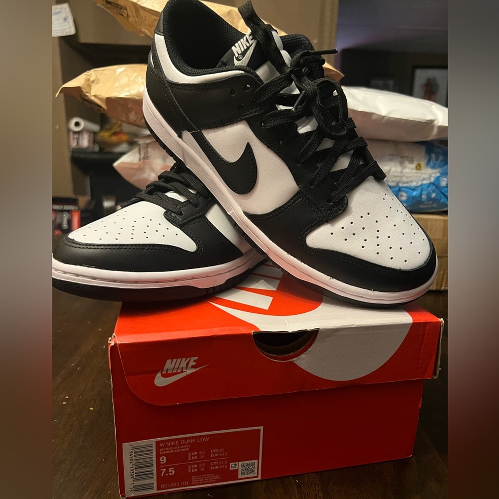 Panda dunks 9.5 women 7 men brand new